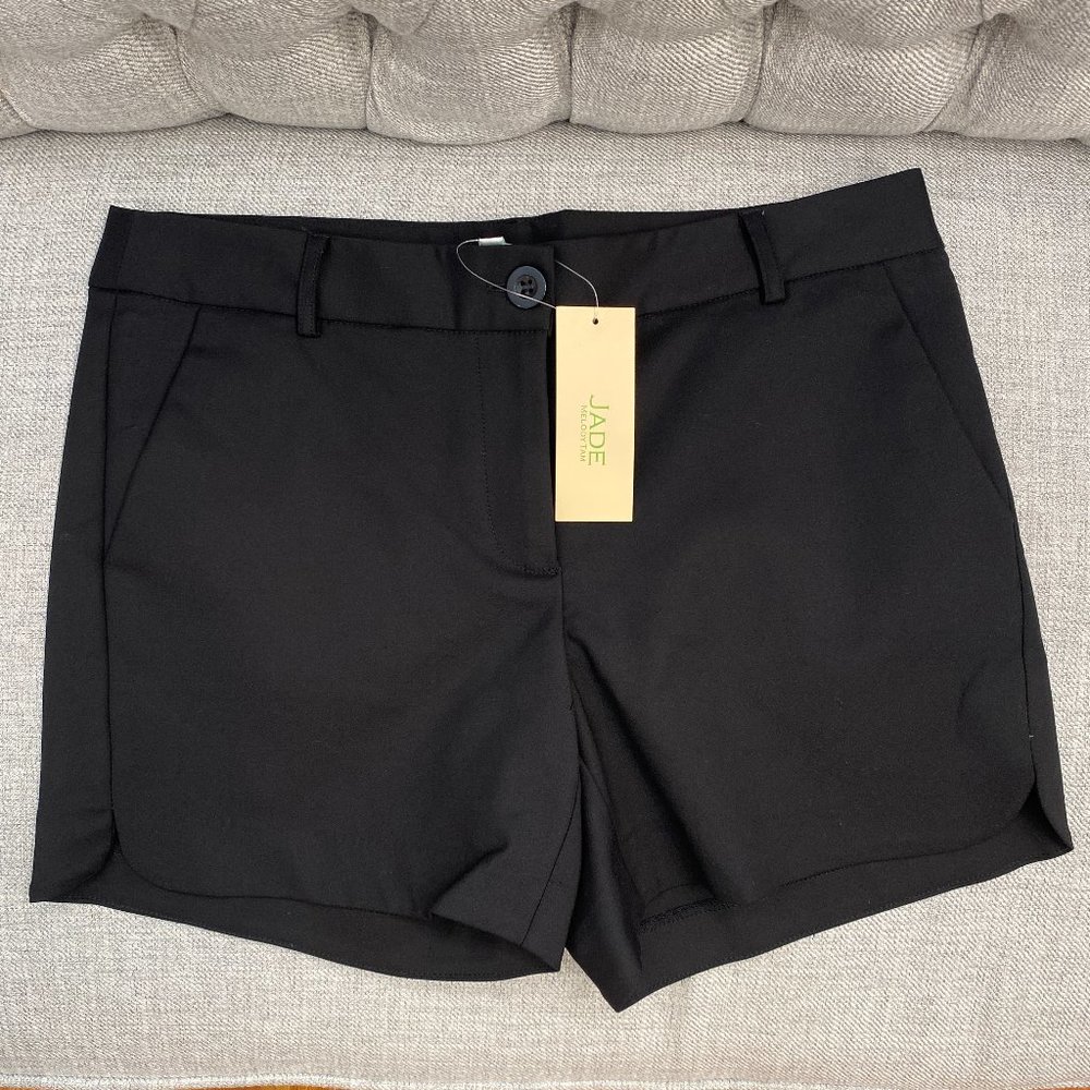 NWT Jade Side Round Short Black Classic and Dressy